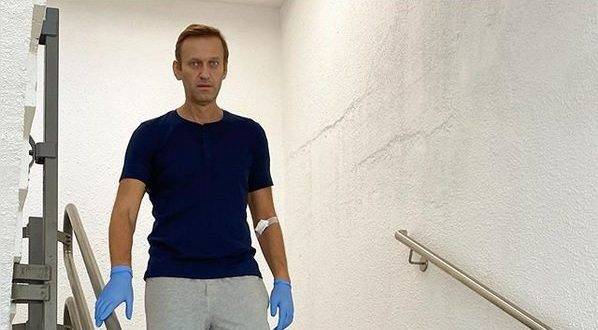 Навальный из технически живого существа снова стал человеком