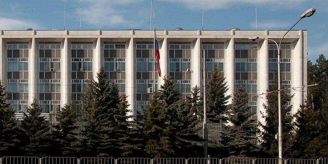 Болгария высылает двух дипломатов за шпионаж