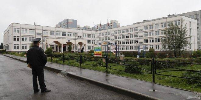 Из-за второй волны эпидемии в Москве закрывают школы