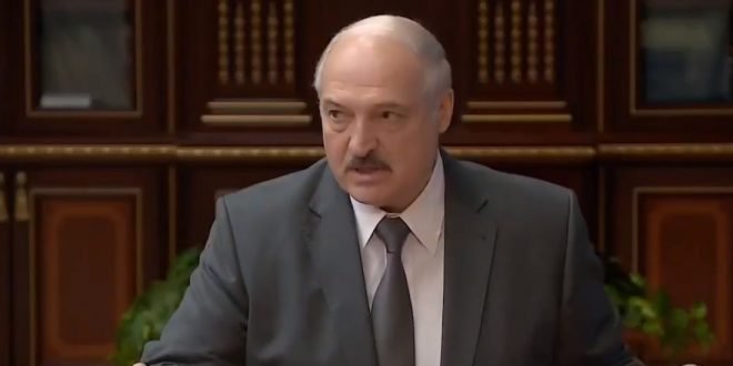 Лукашенко провел более четырех часов в СИЗО