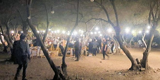 Полиция накрыла подпольную свадьбу возле кладбища Маккабим под Бен-Шеменом