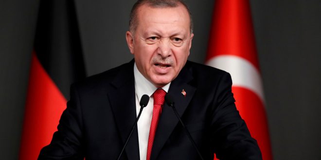 Эрдоган назвал Макрона "психом" и посоветовал подлечиться