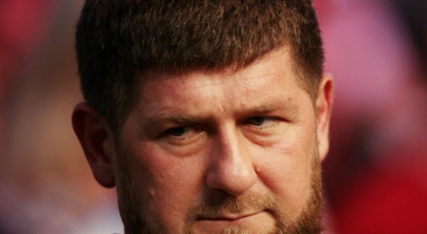 Вслед за чеченским муфтием: Кадыров назвал Макрона "террористом"