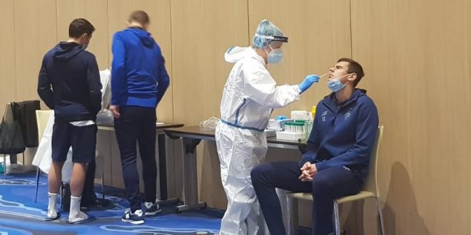 восемь игроков киевского "Динамо" заболели коронавирусом перед матчем с "Барселоной". ФОТО