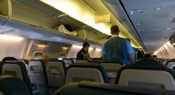Рейс из Тель-Авива в Киев задержали из-за отказа пассажира надеть маску