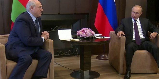 Российский политолог рассказал, как Путин будет убирать Лукашенко