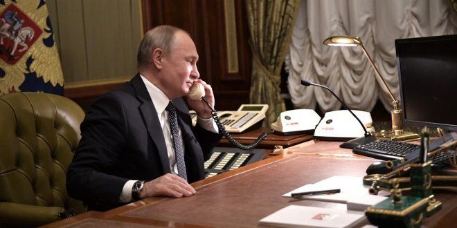 Россия требует от Франции объяснений очередного слива разговора Макрона с Путиным