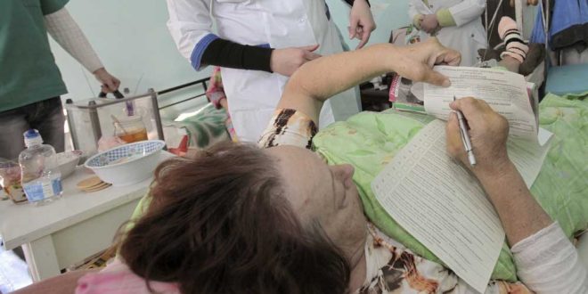 Власти российского Ачинска попросили горожан помочь больнице едой и бельем
