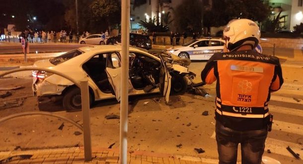 Пострадавший выжил после мощного взрыва в машине в Ришон ле-Ционе