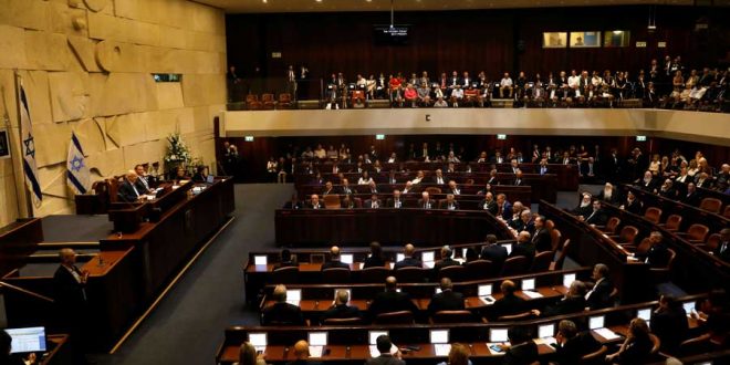 Кнессет обсуждает законопроект о самороспуске