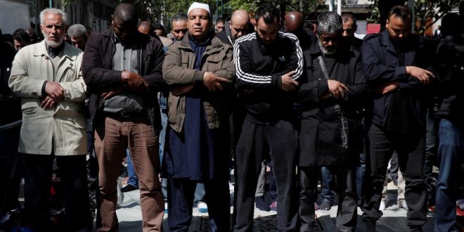 Во Франции началась тотальная проверка мусульман на экстремизм