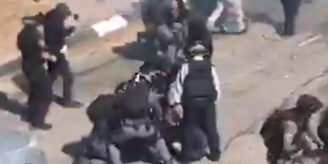 В Умм эль-Фахме полиция жестко разогнала протестующих против "пассивности правительства в борьбе с насилием и преступностью"