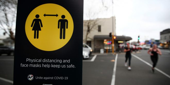 Крупнейший город Новой Зеландии закрыли на карантин из-за одного заболевшего "ковидом"