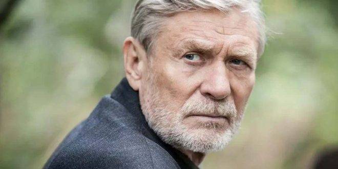 Александр Михайлов: «Есть мой стержень, я могу его менять чуть-чуть. Но убирать этот стержень я не хочу»