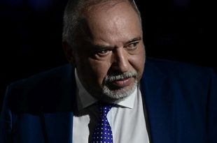 Глава партии НДИ Авигдор Либерман написал у себя в телеграм-канале: