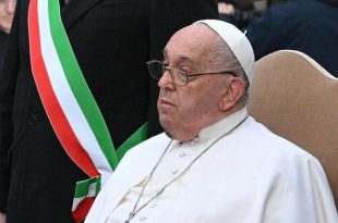 Как слова и действия папы Римского посеяли сомнения в его поддержке евреев